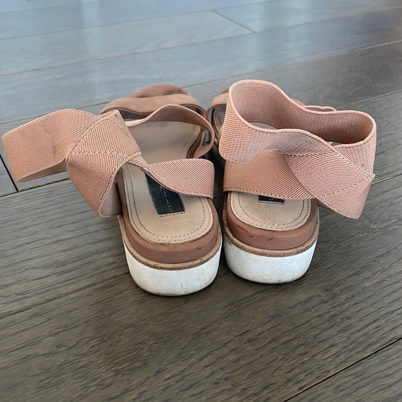 STEVE MADDEN PINK BLUSH NUDE STRETCHY SUMMER ESPADRILLE SANDAL SIZE 7.5 - Picture 6 of 6